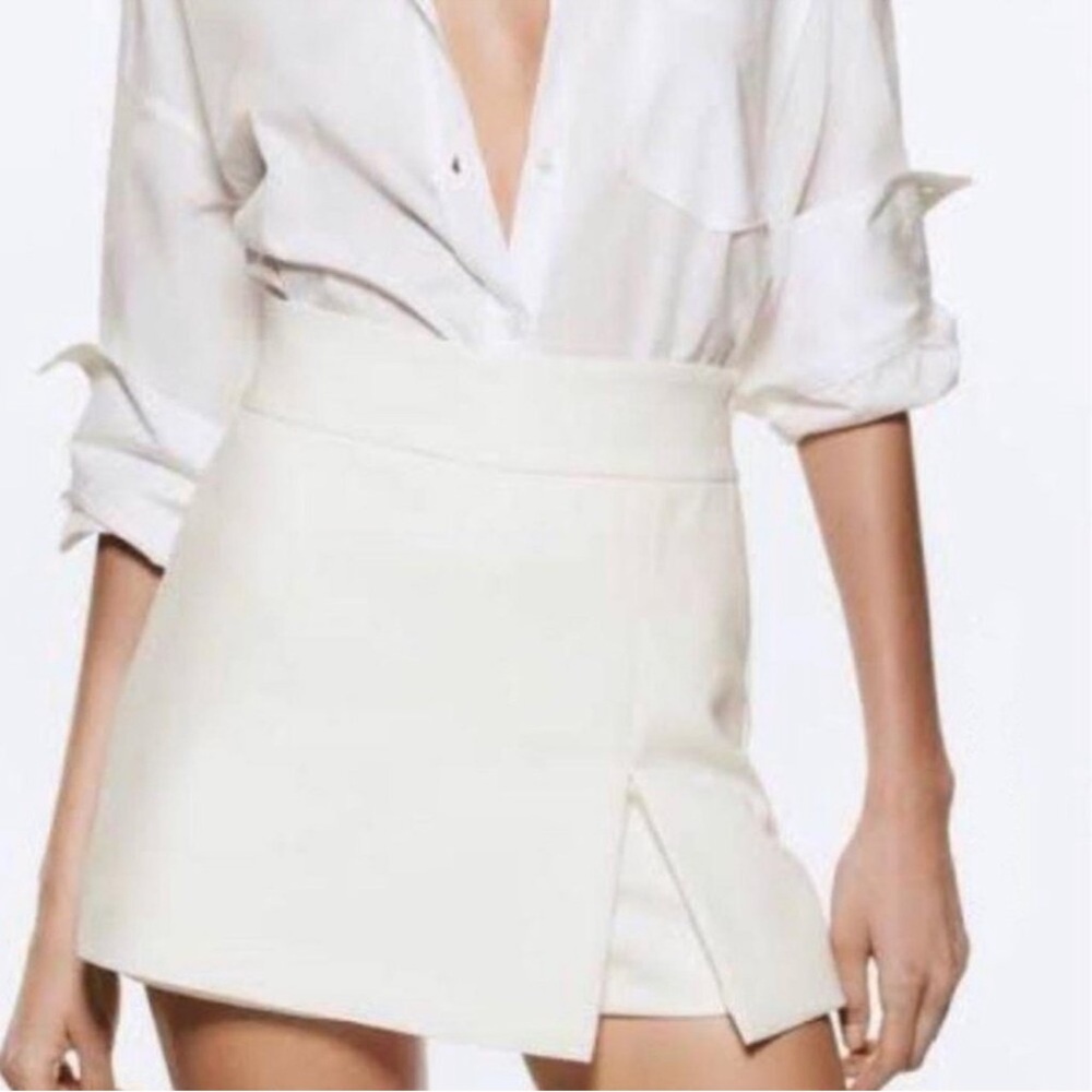 Zara Cream Mini Skirt with Front Slit